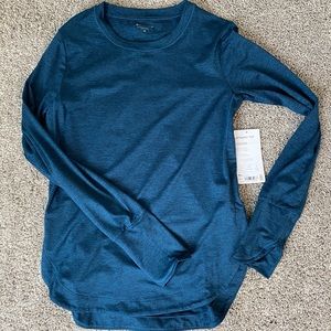 NWT athleta uptempo top